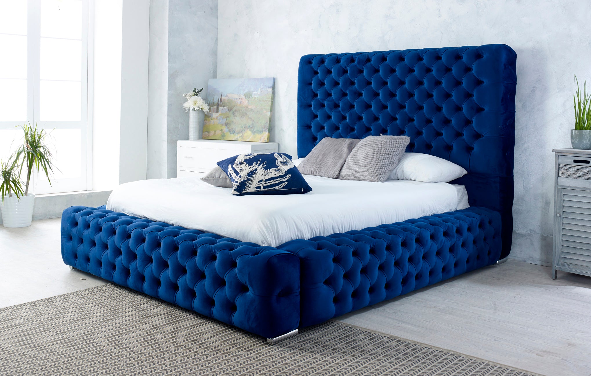 Royal blue online crushed velvet bed