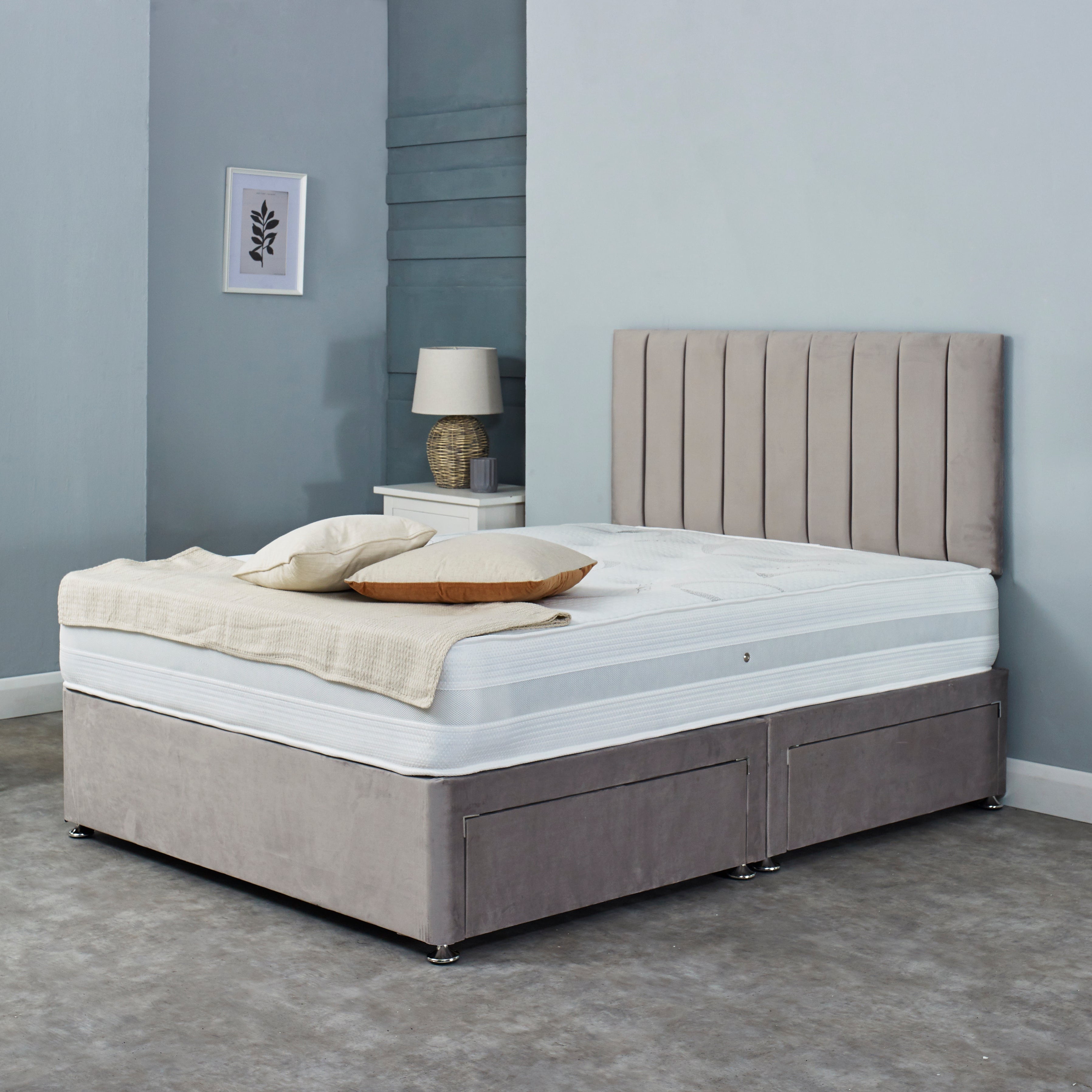 Sophia Divan Bed With Vertical Headboard